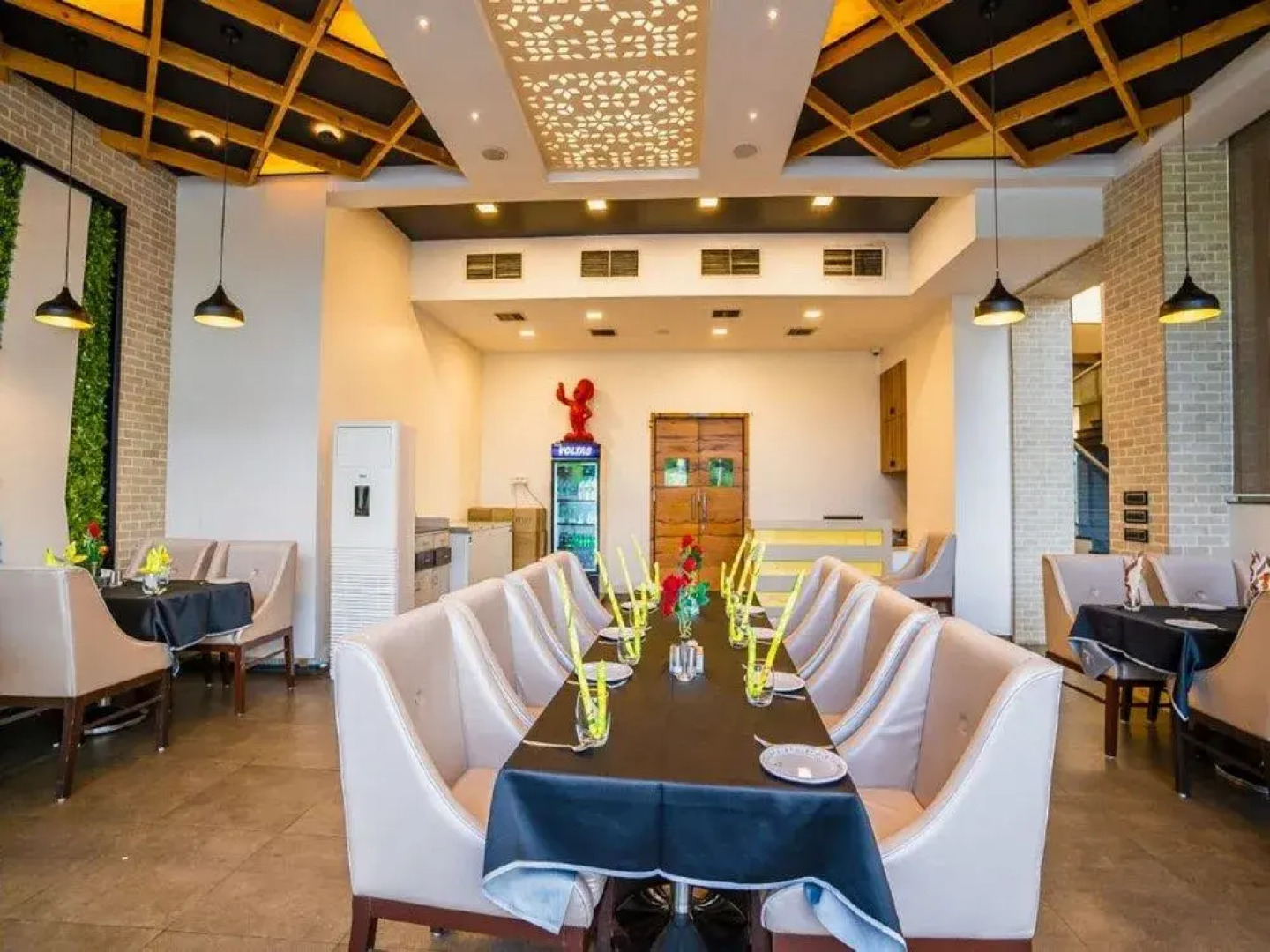 Hotel V Star by OYO Rooms