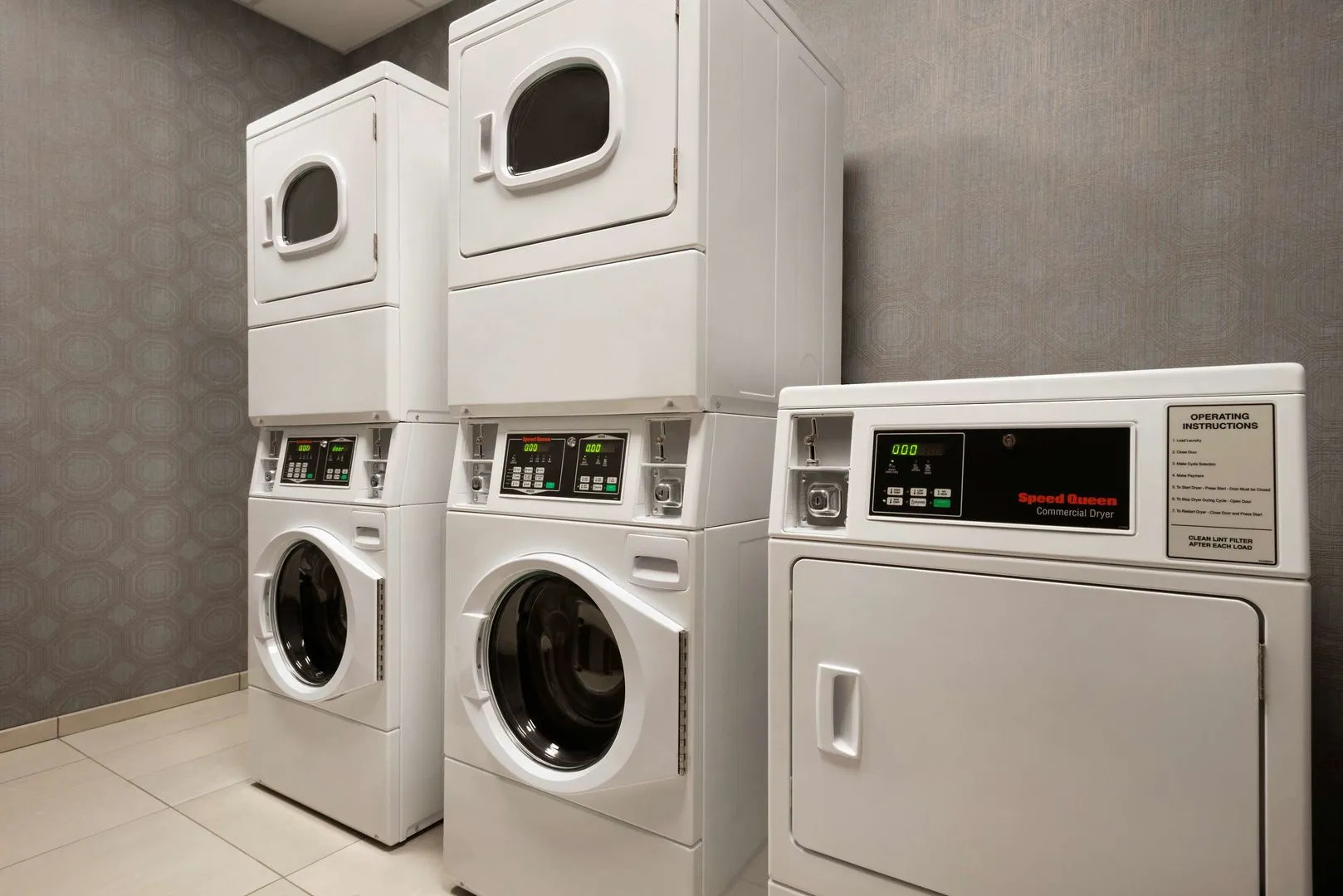 Hilton Garden Inn Milwaukee Brookfield Conference Center, WI