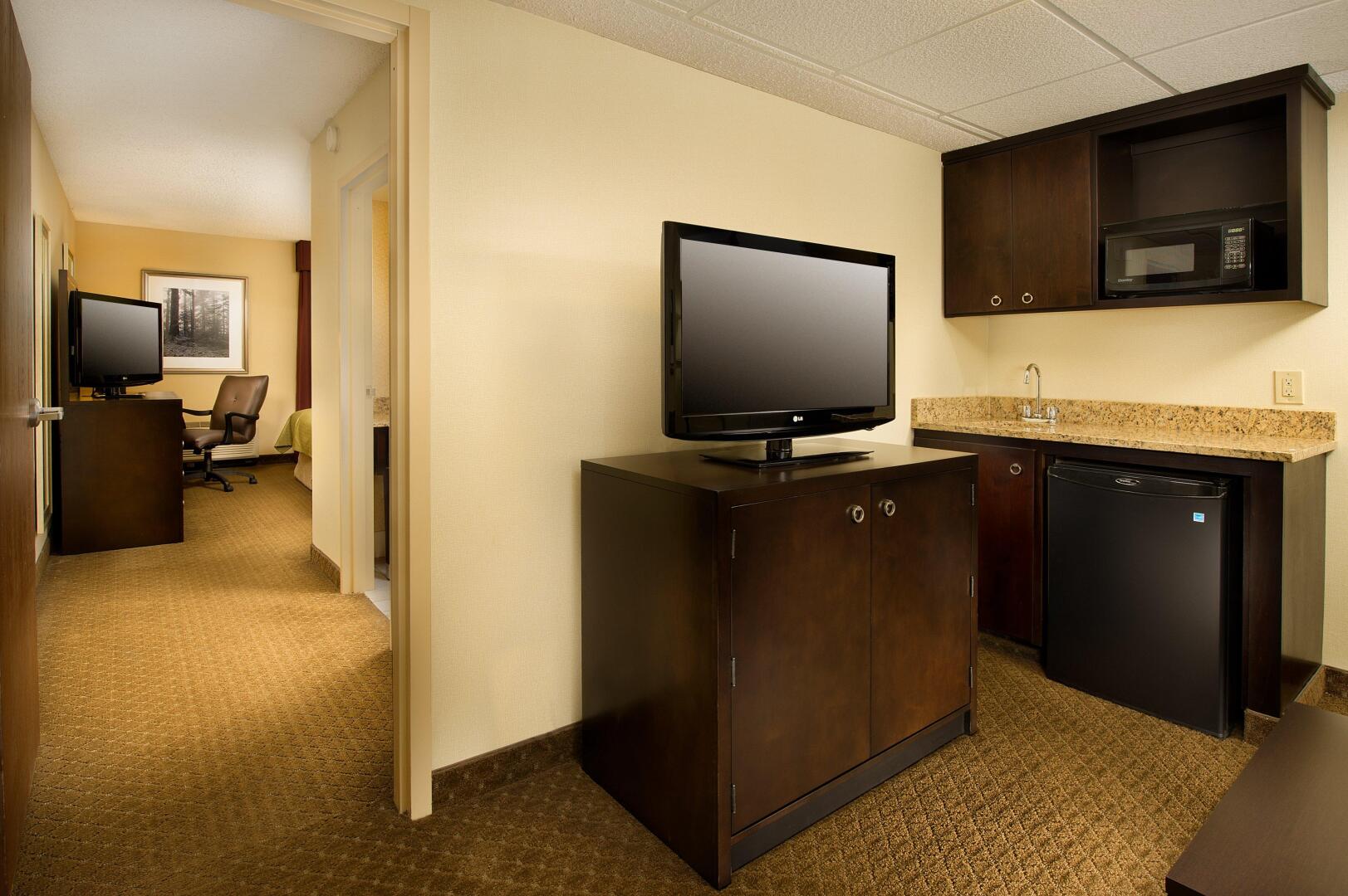 Holiday Inn Airport - Portland by IHG