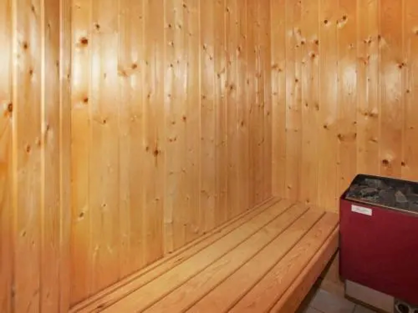 Three-Bedroom Holiday home in Tarm 5