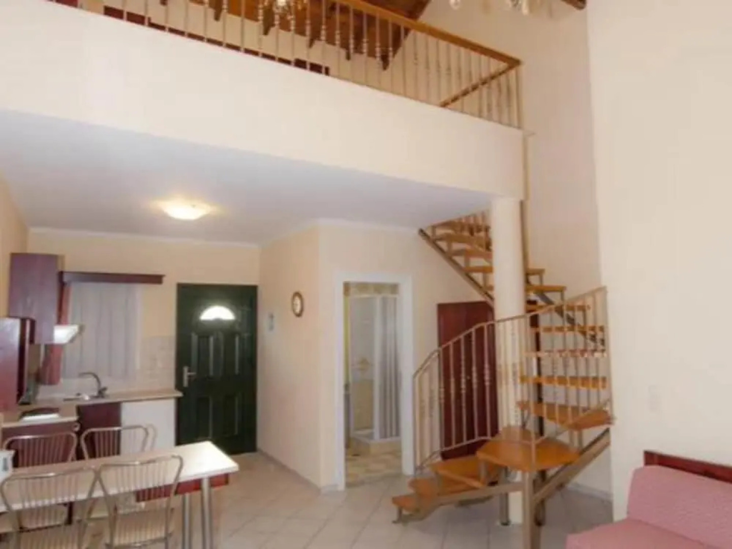 Room in Apartment - L'eremo Luxury Messonete