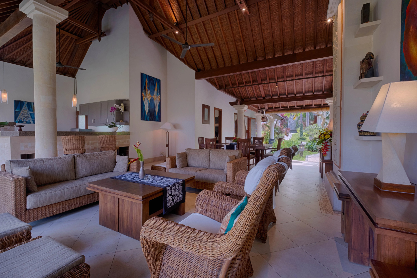 Kutus Kutus Saba Beach Villa