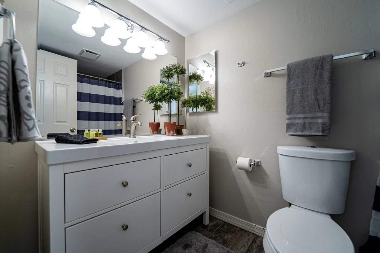 Mcnair Chandler 4 Bedroom Home by RedAwning