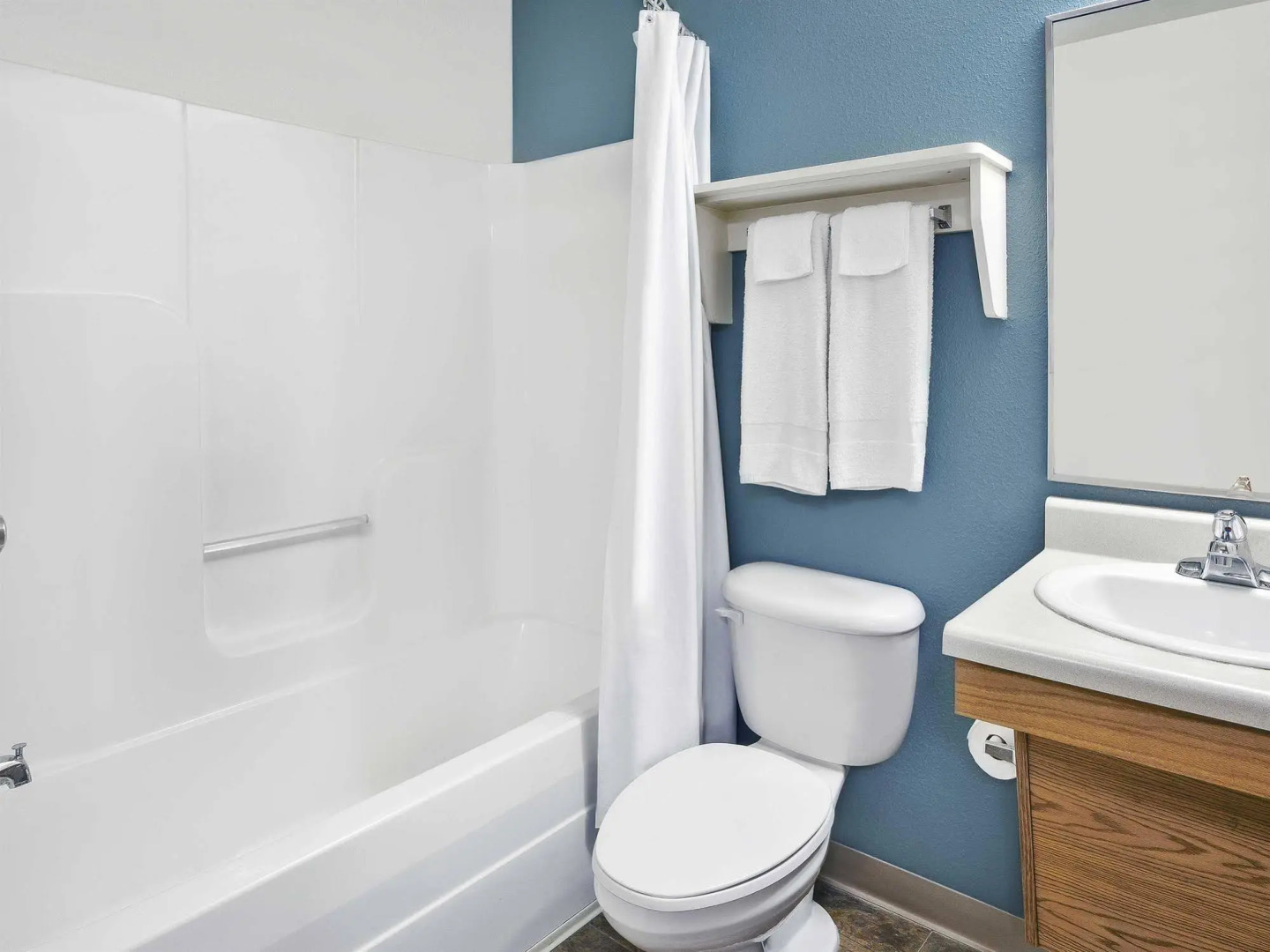 WoodSpring Suites Holland - Grand Rapids