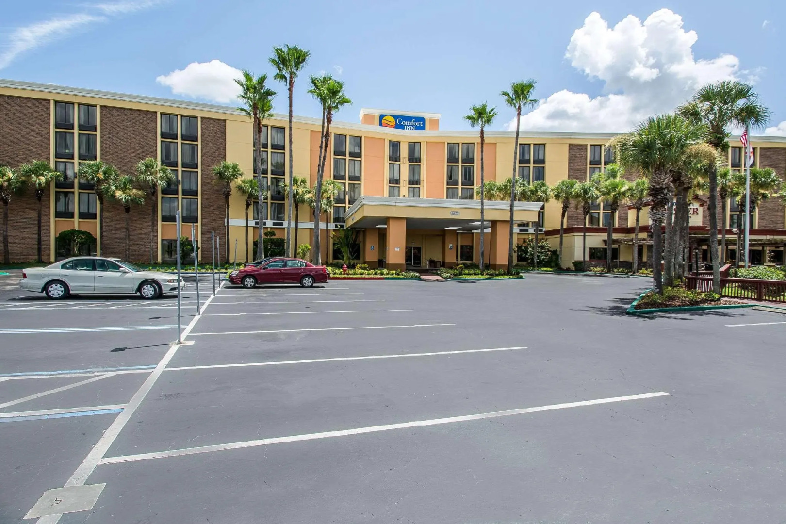 Comfort Inn & Suites Kissimmee by the Parks
