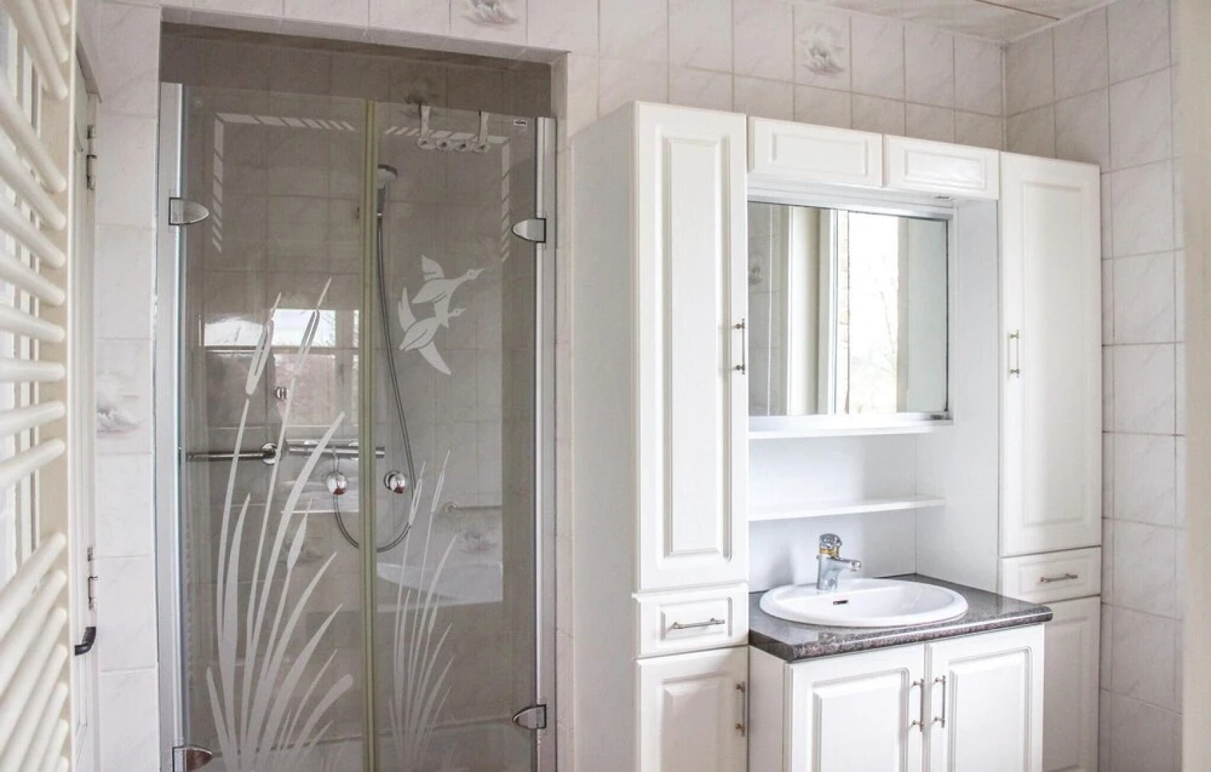 Nice Home in Lo-reninge With 6 Bedrooms, Jacuzzi and Wifi