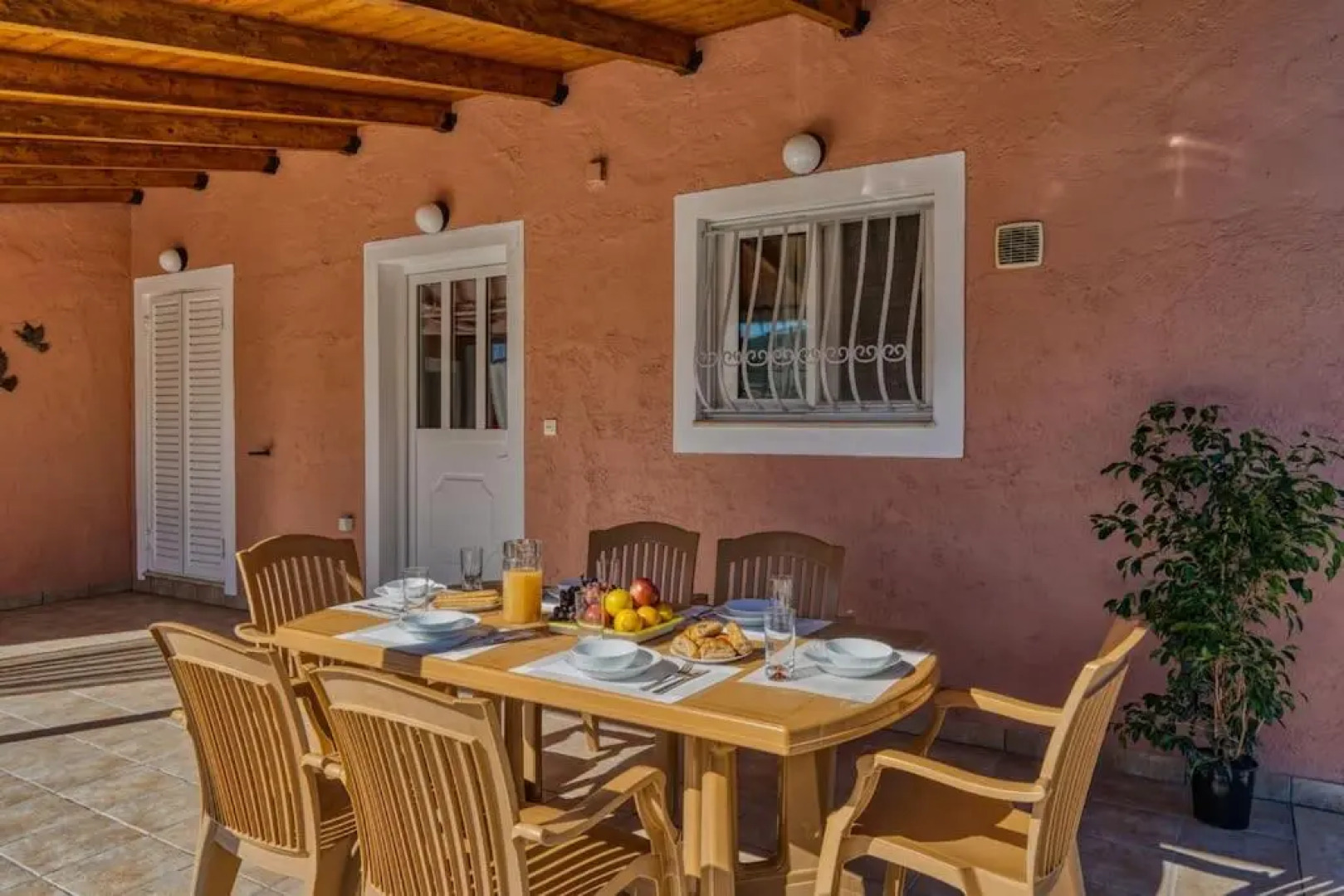 Alice Happy place 1 , only 5 minutes from the shipwreck!!!