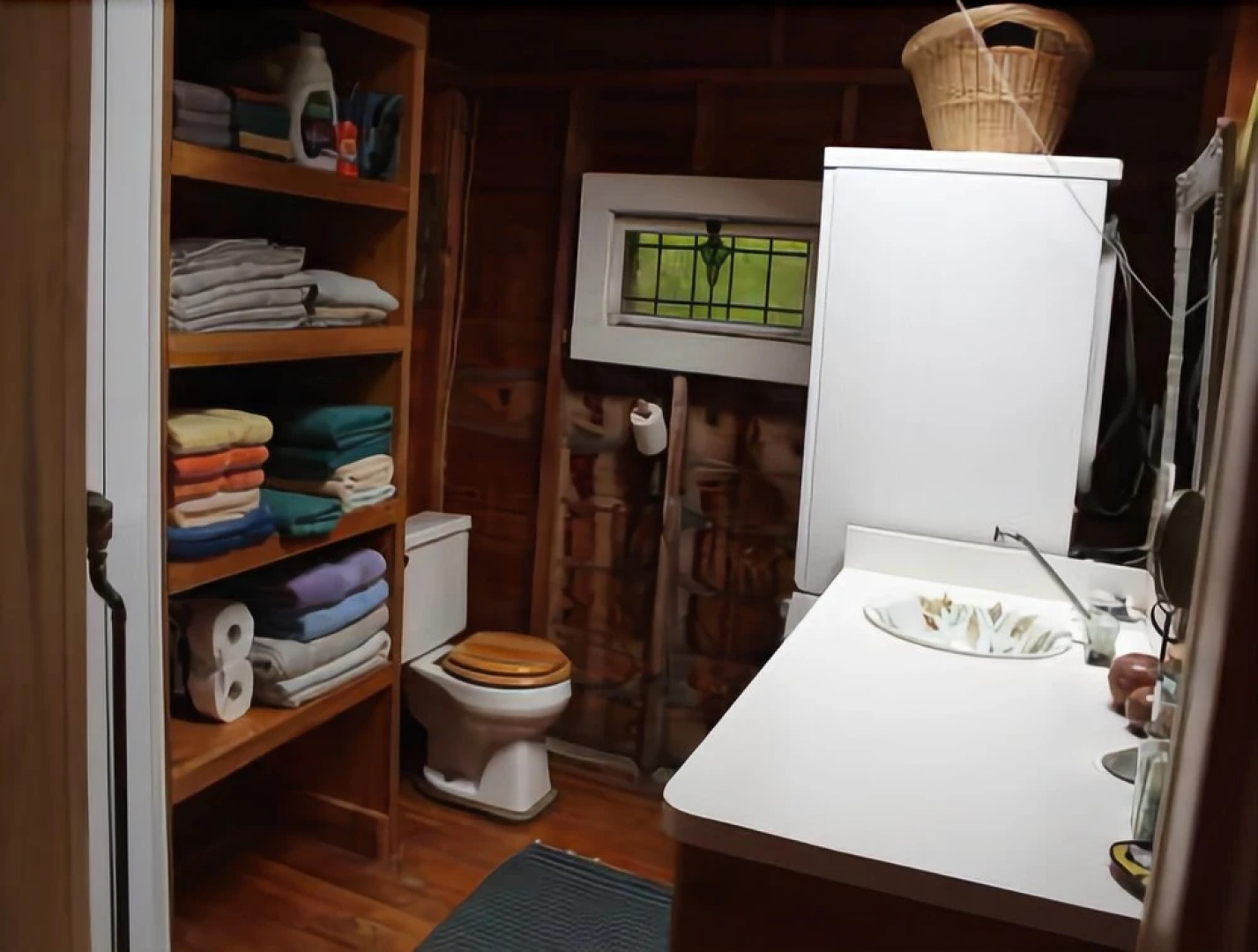 Jennifers Cottage - Two Bedroom Home