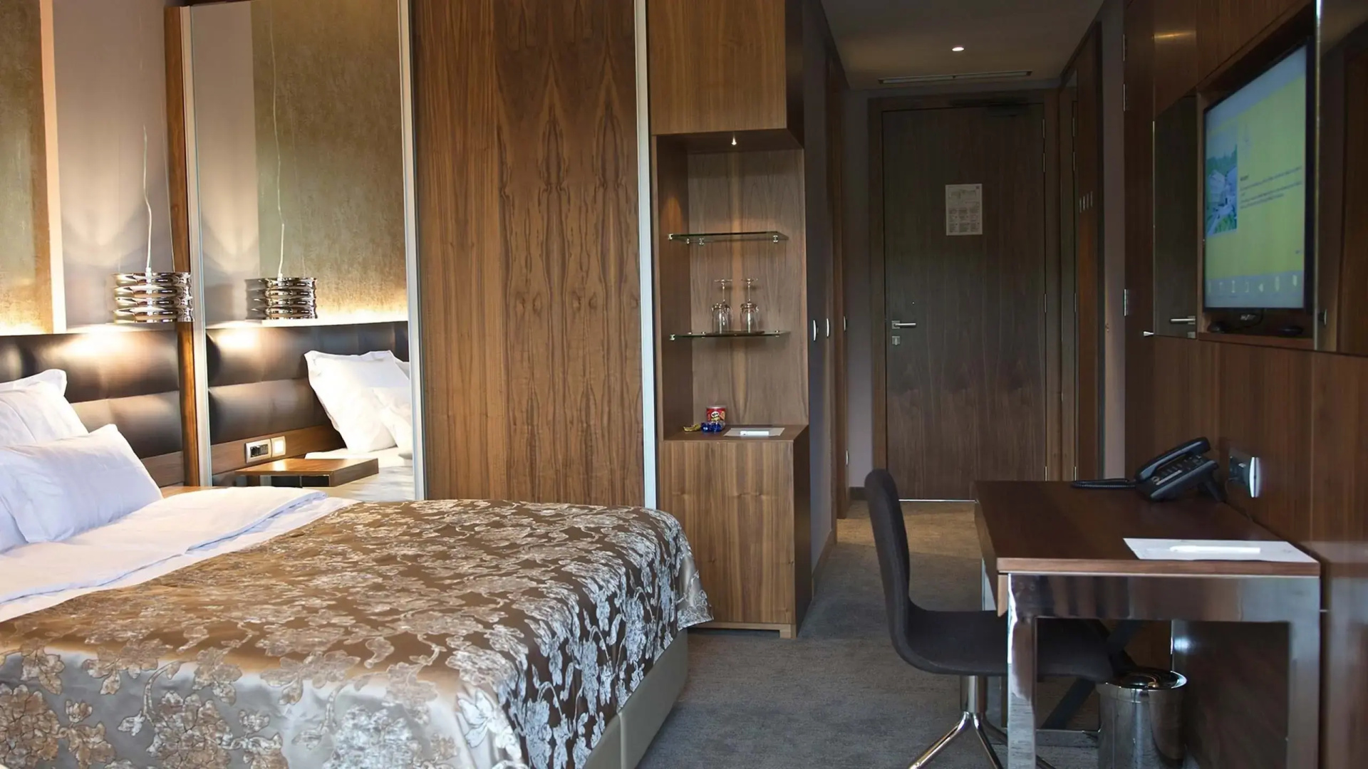 Atlantida Boutique Hotel