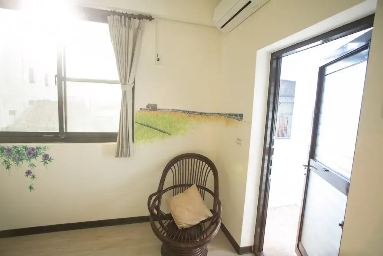 Tree House Café & Homestay