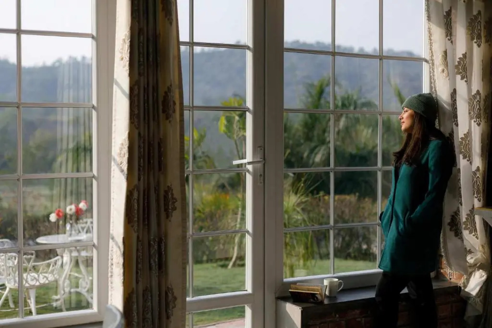 StayVista at Brickwood Hill with Outdoor Infinity Pool & Jacuzzi