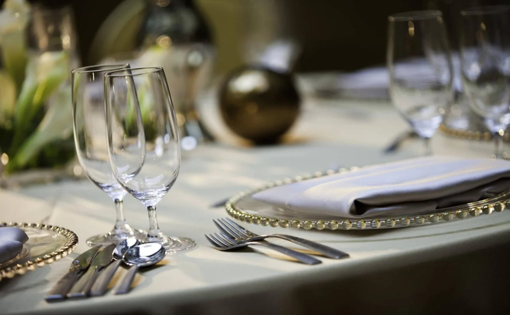 Renaissance New Orleans Arts Warehouse District Hotel