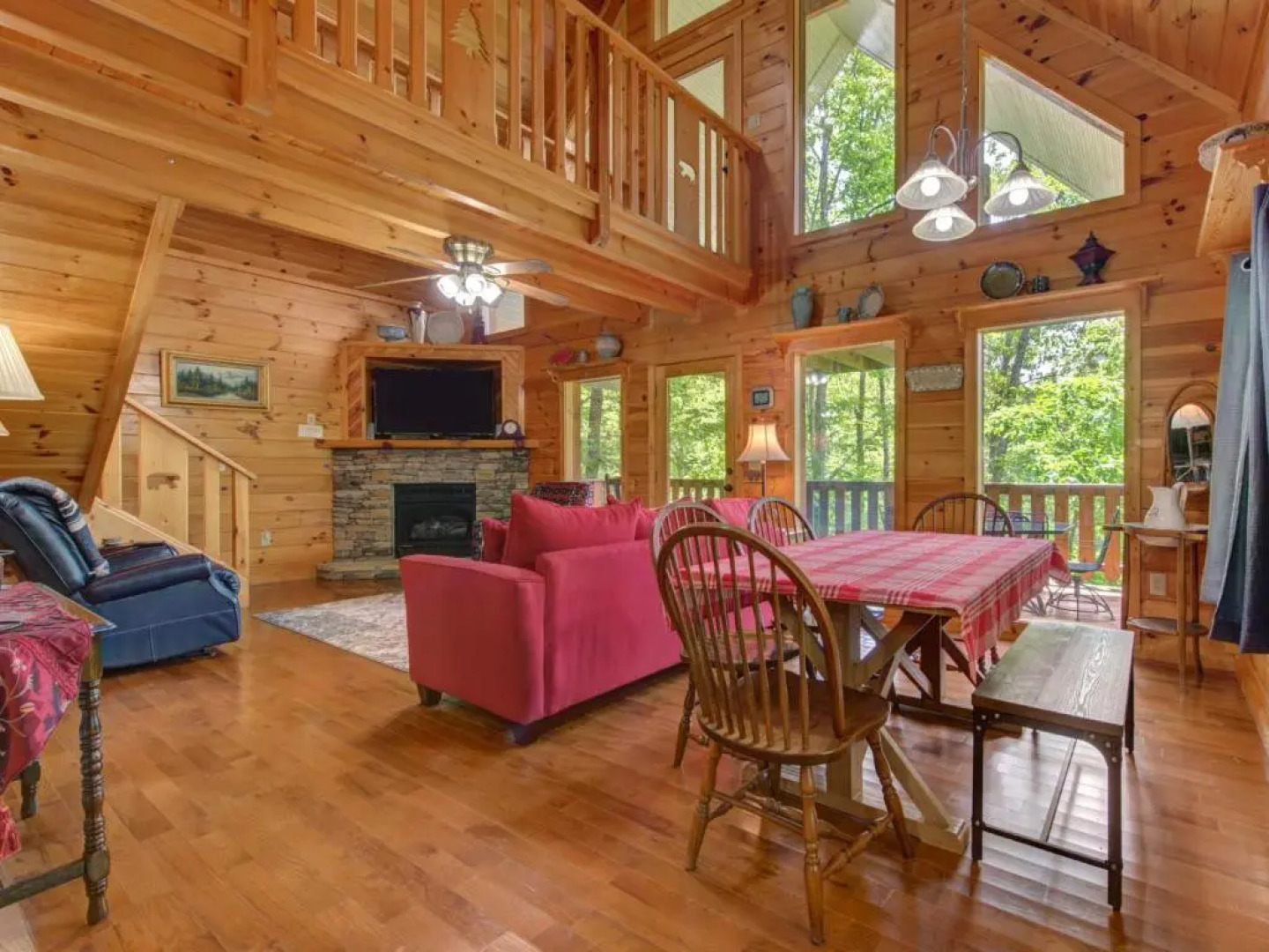 Macys Hideaway, 1 Bedroom, Hot Tub, Wifi, Sleeps 7