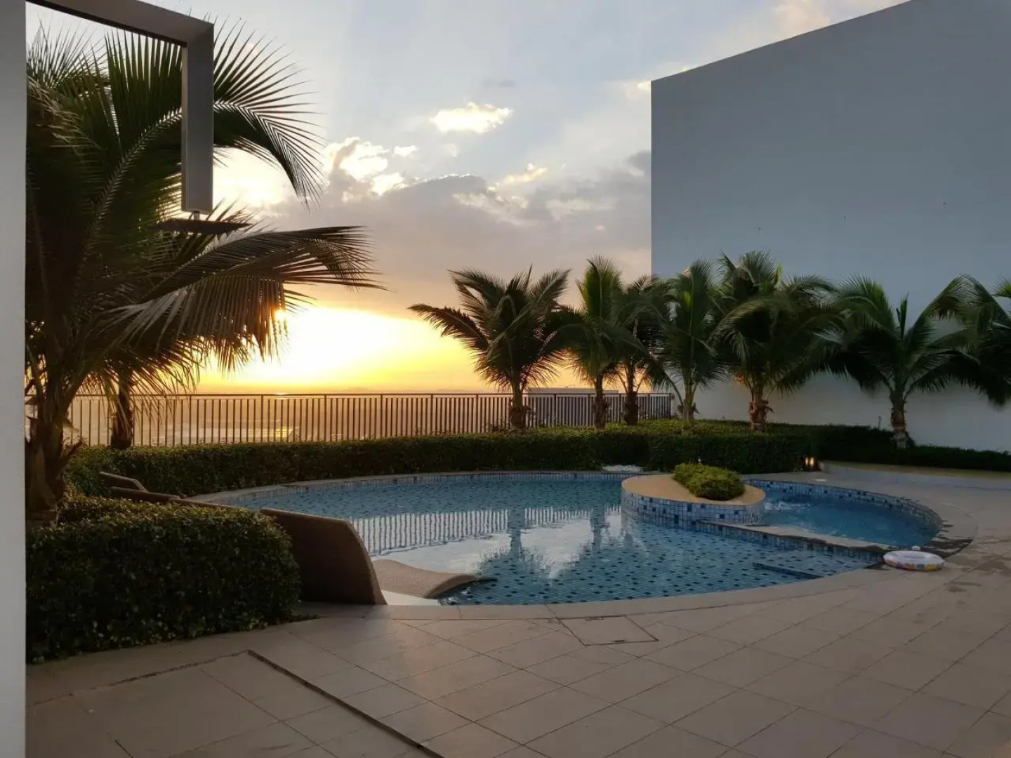 Eclipse Residence Pangea