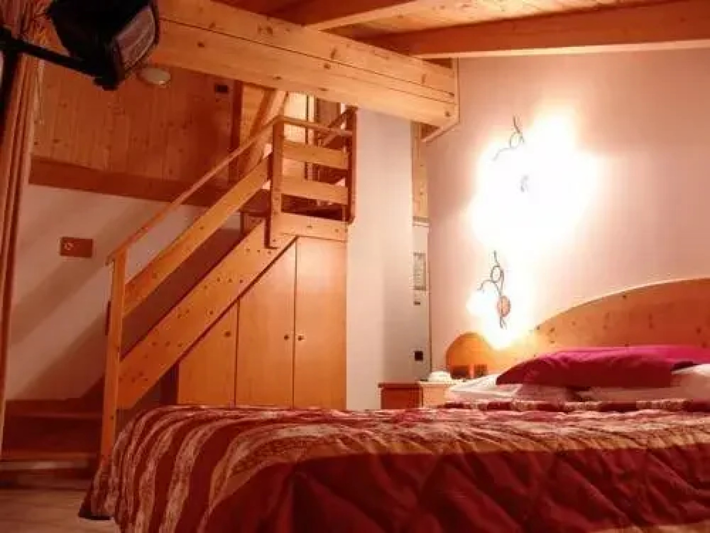 Jolly Dimaro Bed and Breakfast Rooms; Apartments