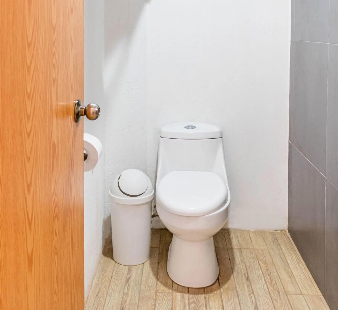 Eco Bay Hotel y Restaurant