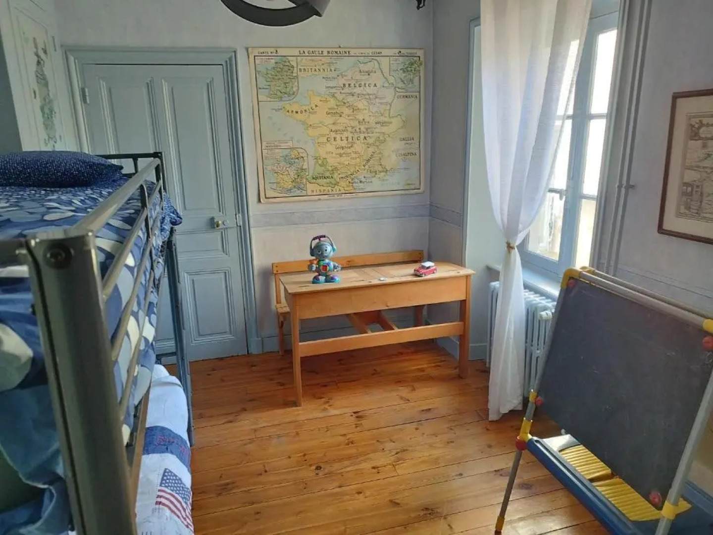 Chaleureuse maison de ville à côté de la mairie ronde