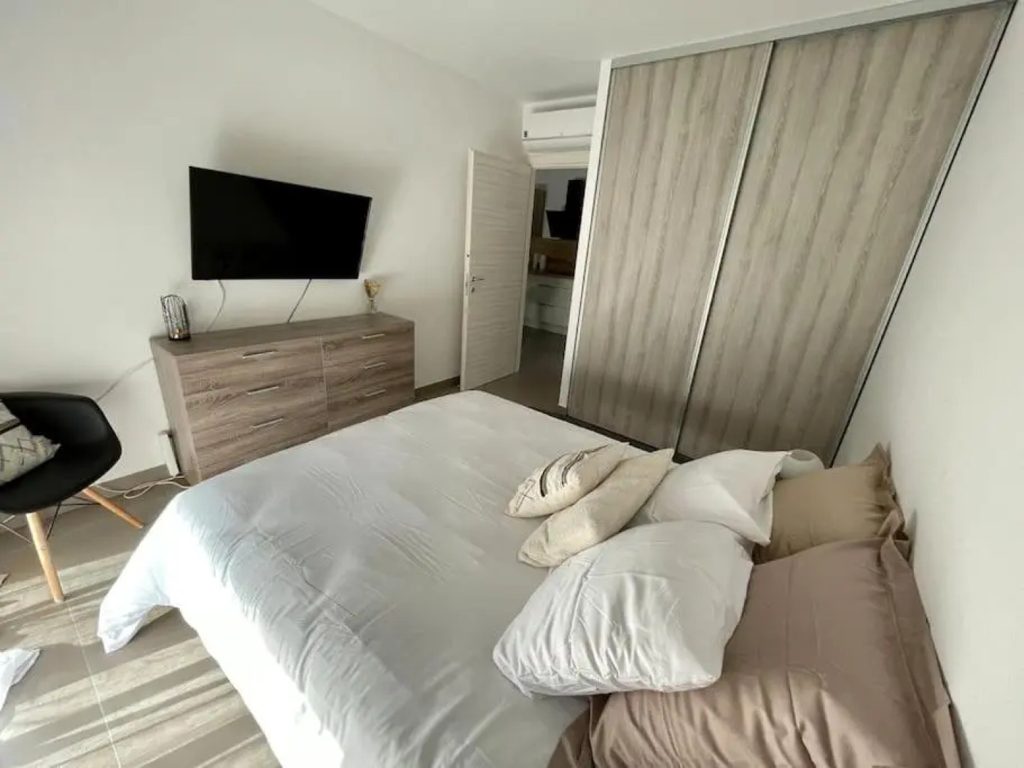 Grand T2 avec parking gratuit