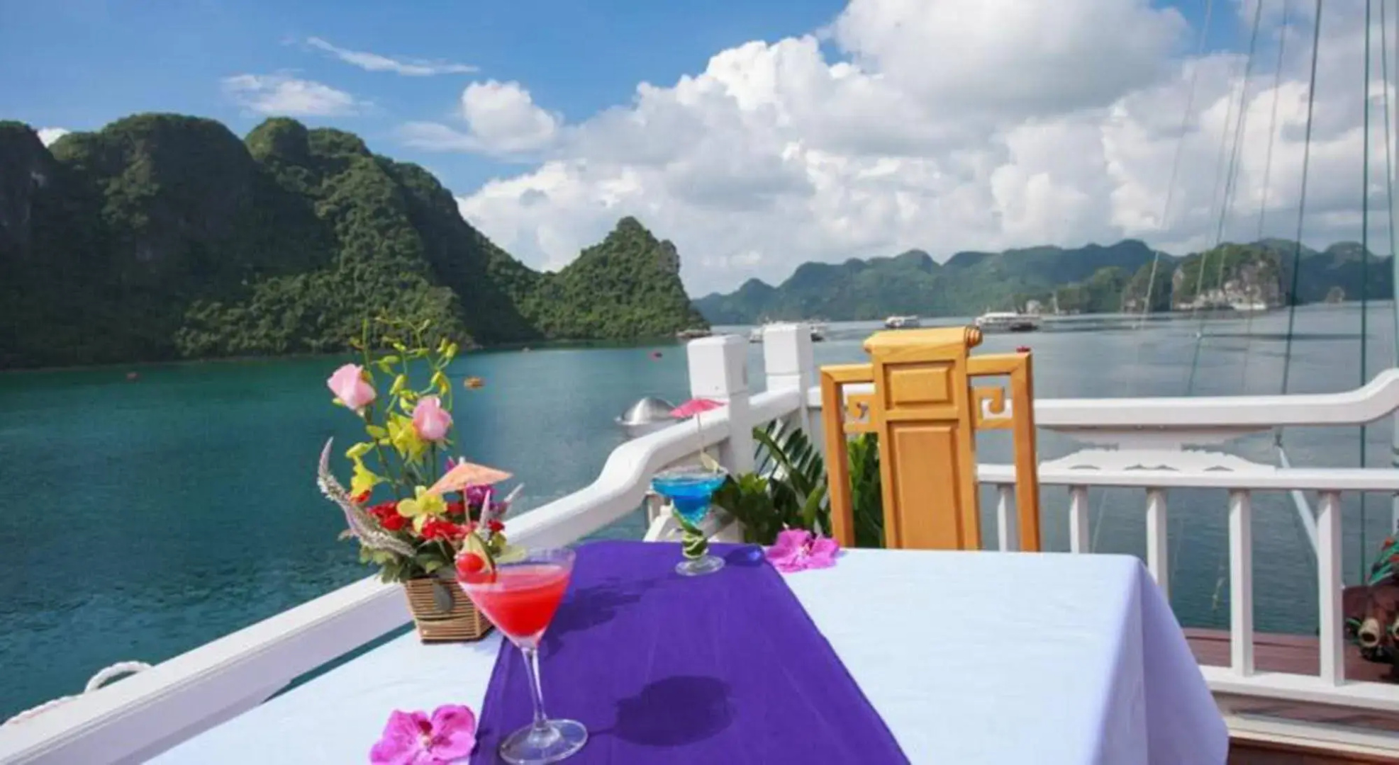 Viola Cruise Halong Bay