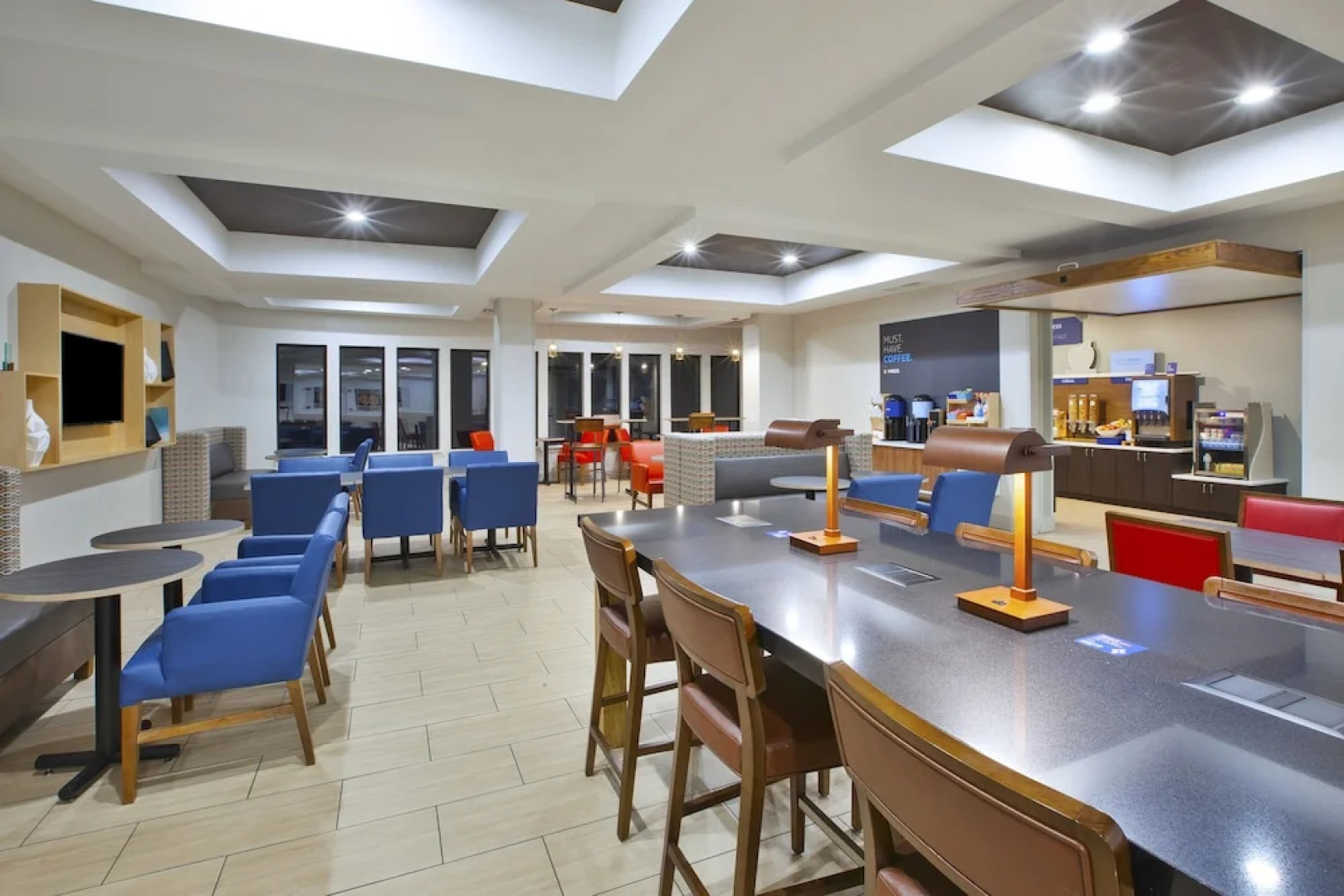 Holiday Inn Express & Suites Niles