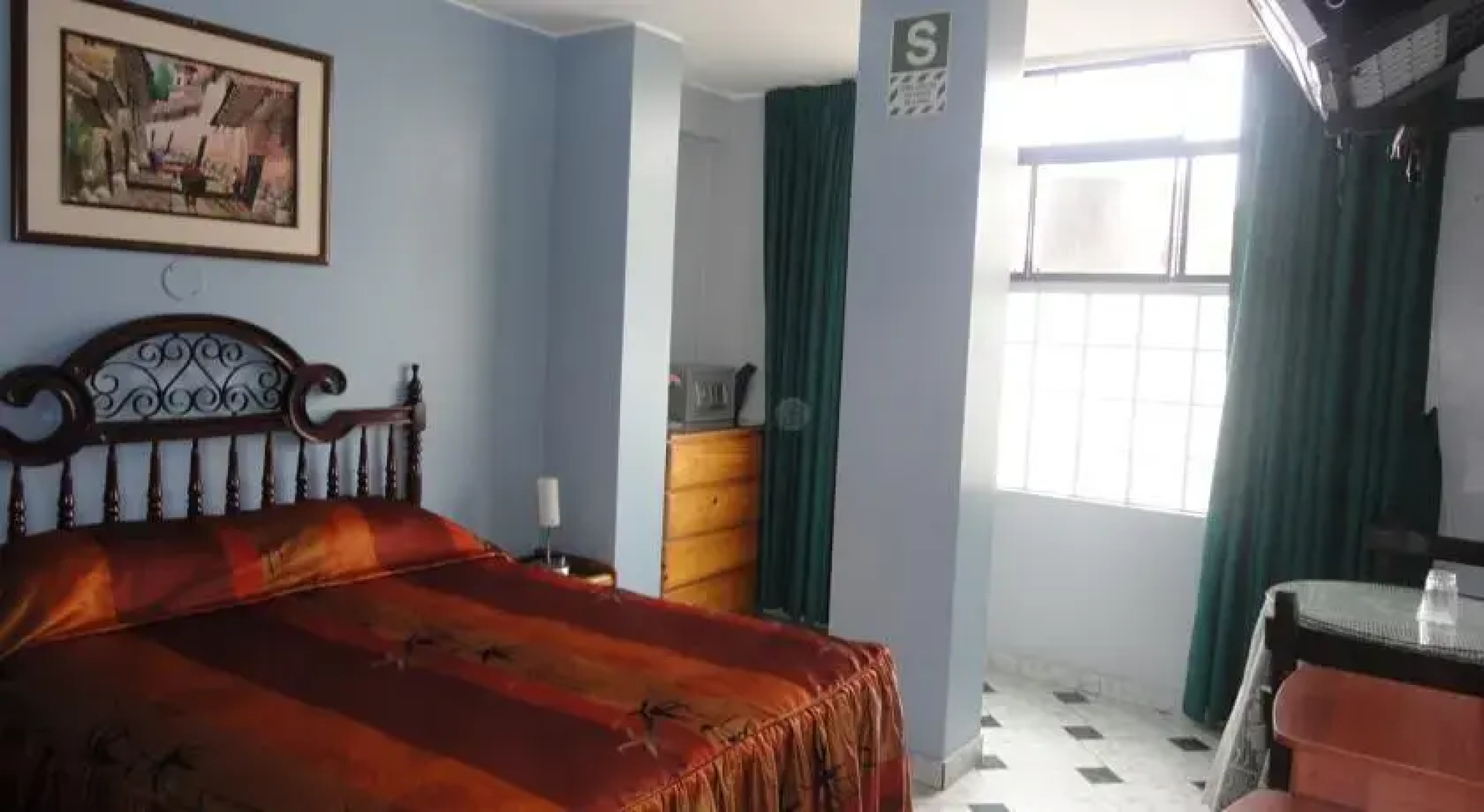 Residencial Aloja Inn