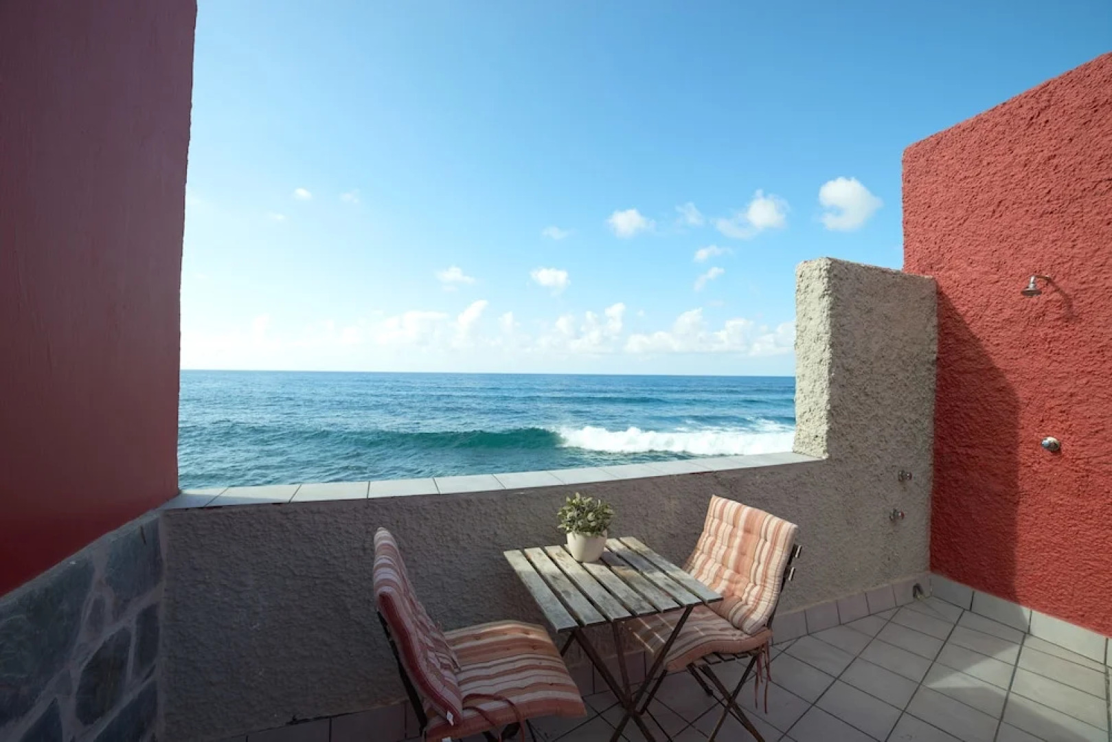 Derecha del Roque overlooking the Sea