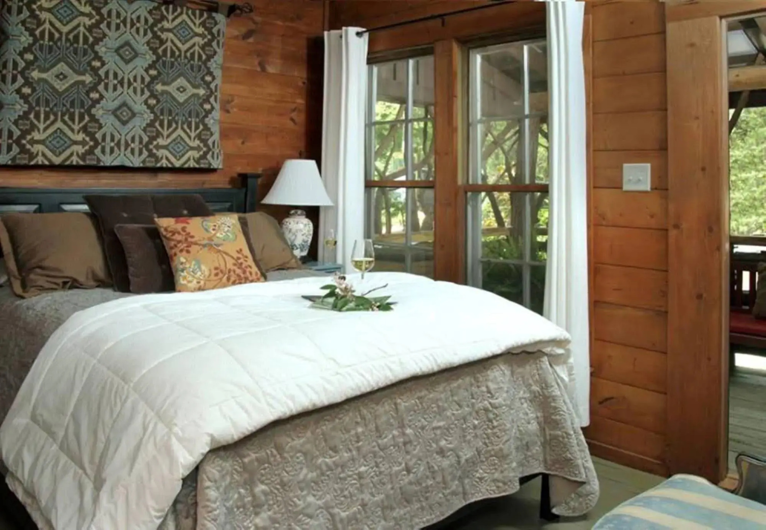 Lake Rabun Hotel & Restaurant