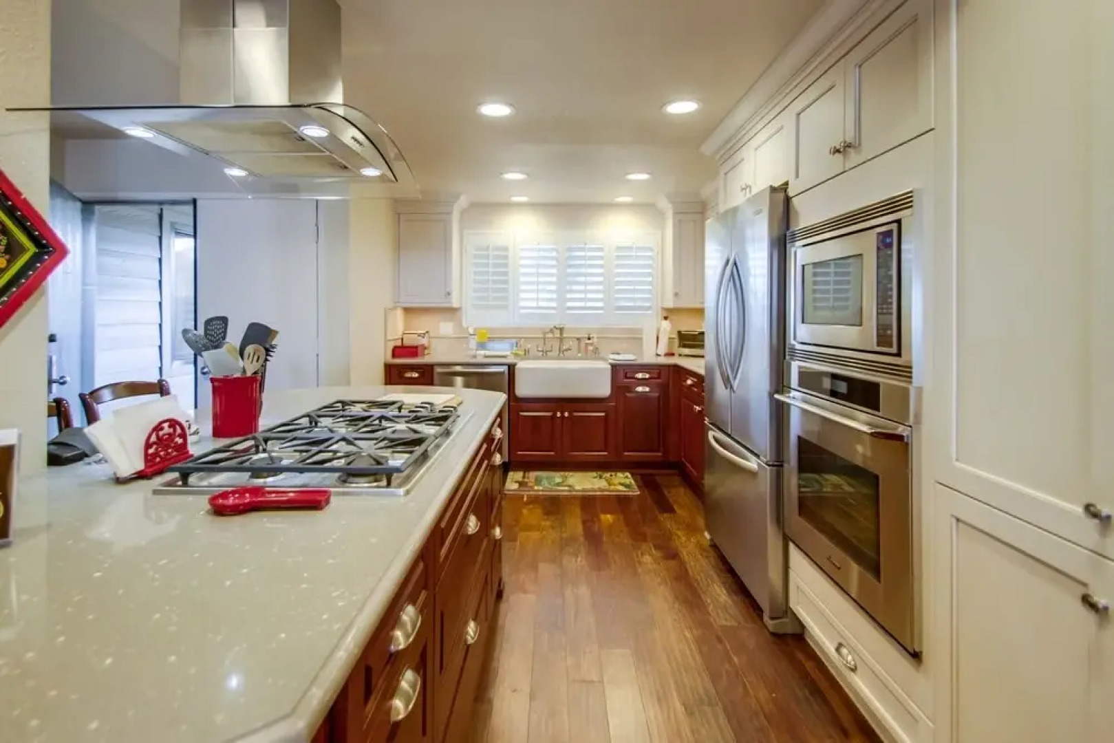 Gorgeous Ocean View Condo with Pool & Spa SURF9 by RedAwning