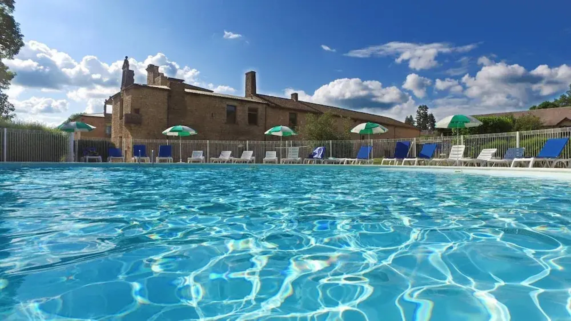 VVF Château sur la Vienne Lac de Vassivière, Nedde