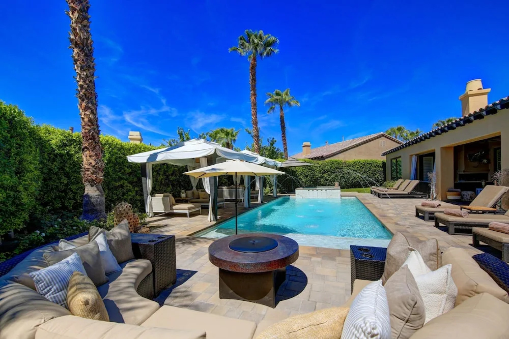 Gentle Breeze - Six Bedroom Home