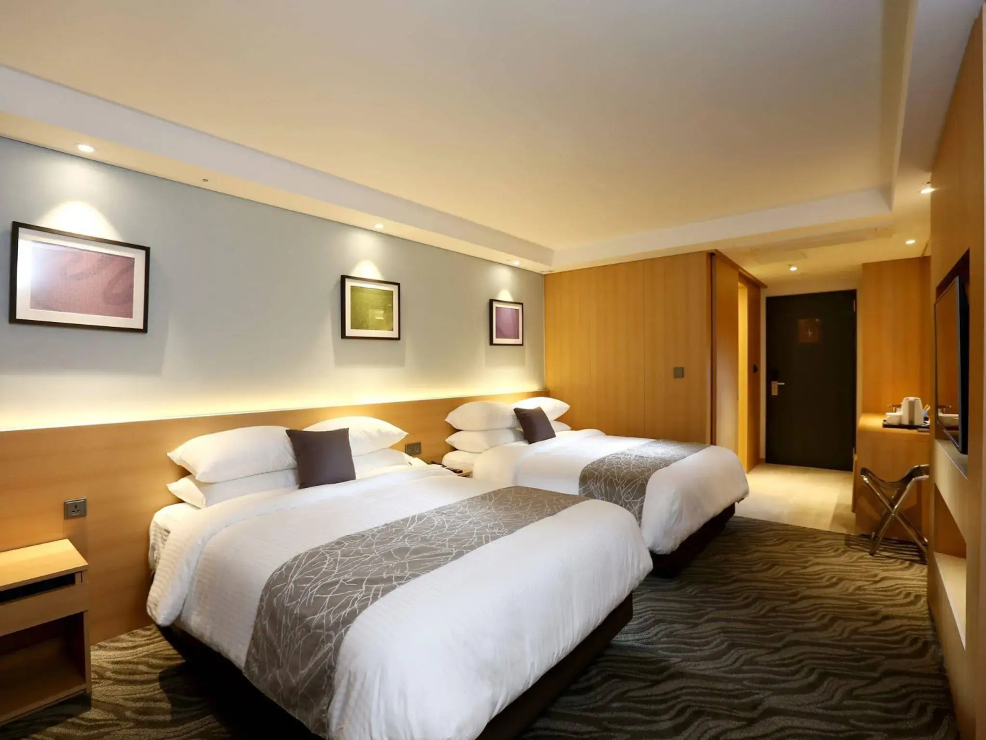 Seogwipo JS Hotel