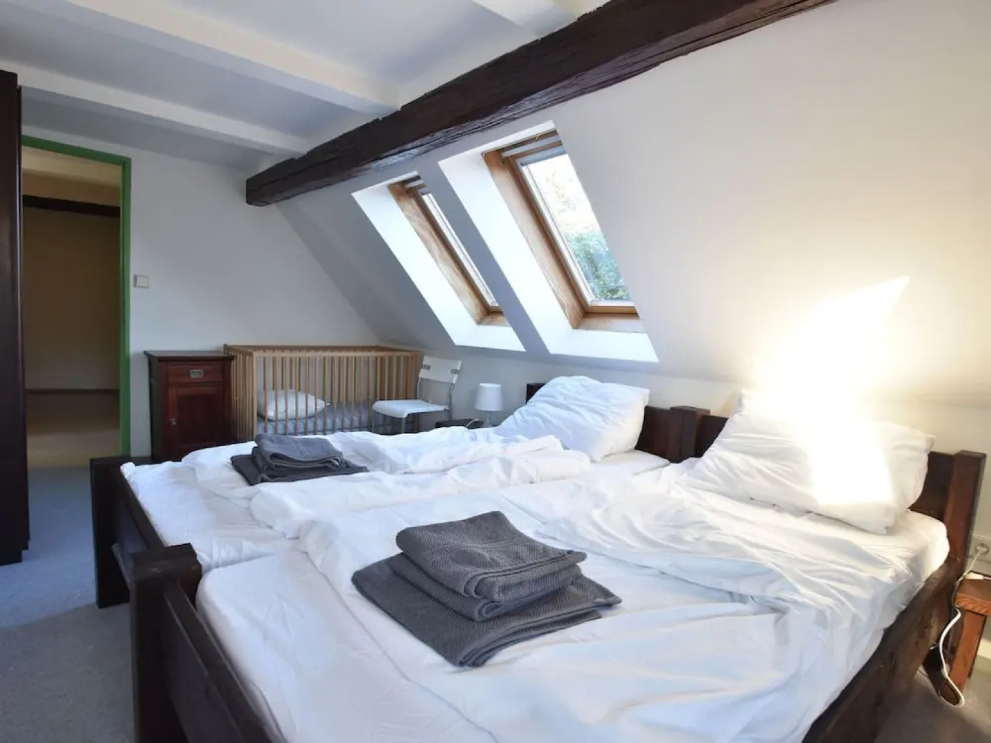 Authentic Holiday Home with Garden near Trutnov