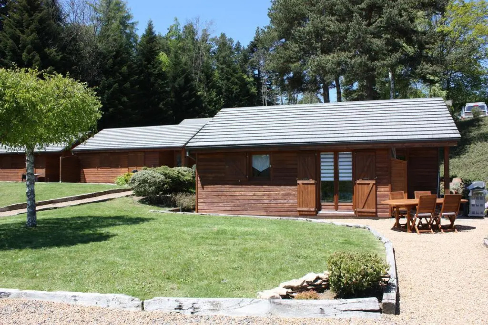 Volcans Vacances Les Chalets Du Lac