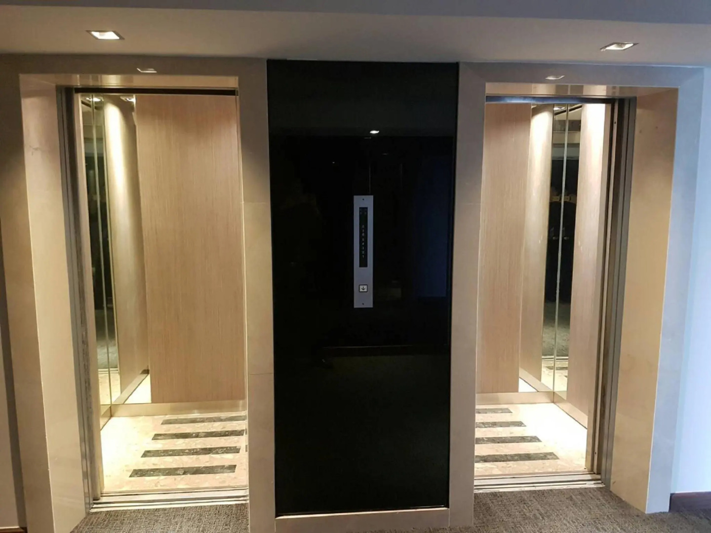 Louis' Tavern Hotel Don Muang