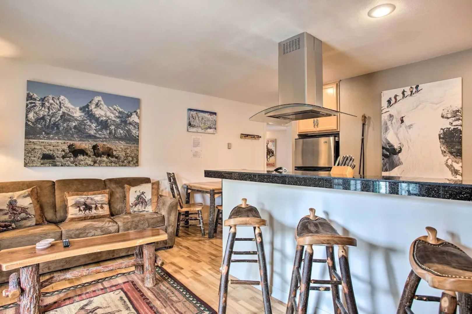 Skier's Dream: Upscale Condo By Teton Village!