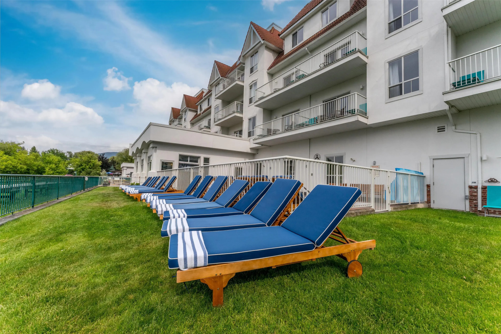 Prestige Harbourfront Resort, WorldHotels Luxury