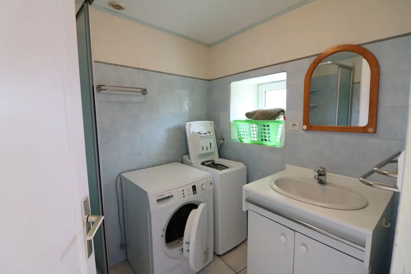 House With 3 Rooms in Audierne, With Wonderful City View, Terrace and