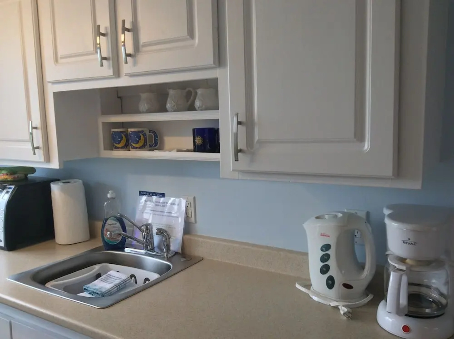 Moonlight Beach Suites