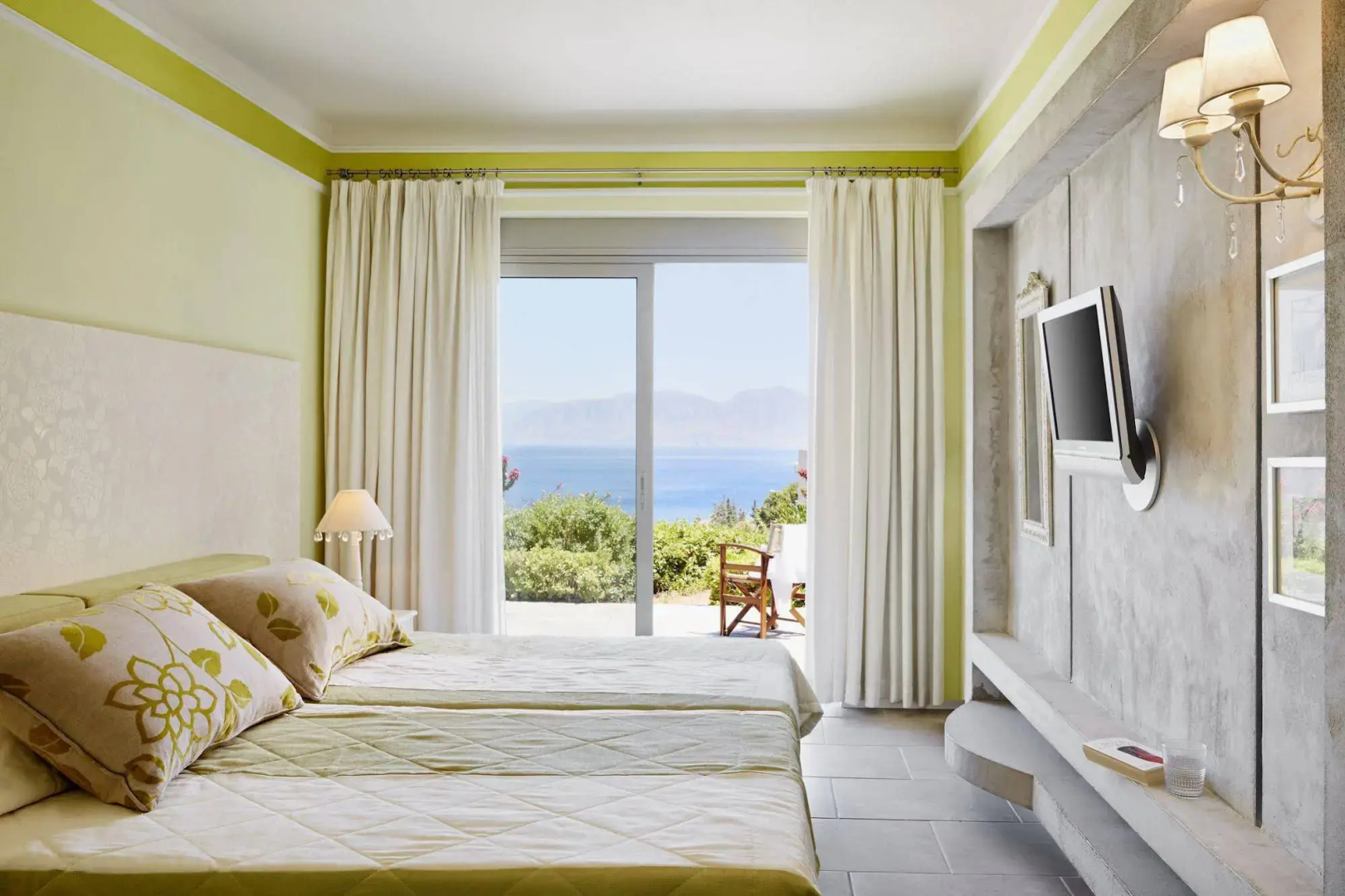 Pleiades Luxurious Villas