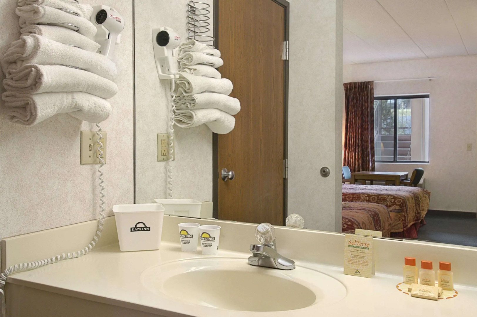 Days Inn by Wyndham Morehead