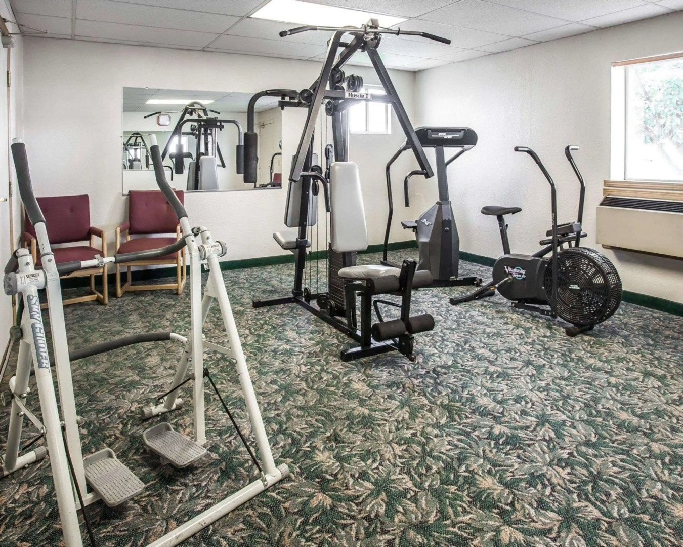 Rodeway Inn & Suites