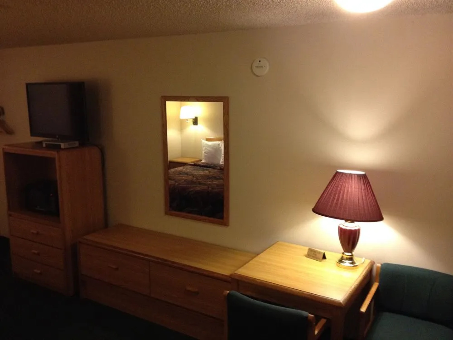 HomeTown Inn By OYO Texhoma, OK