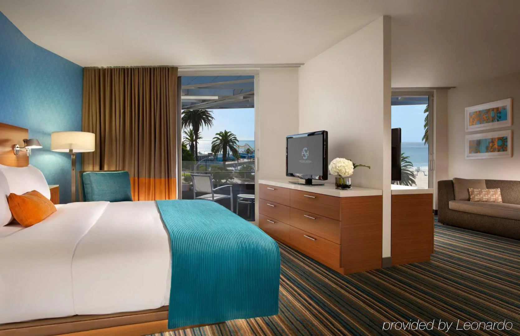 Shore Hotel