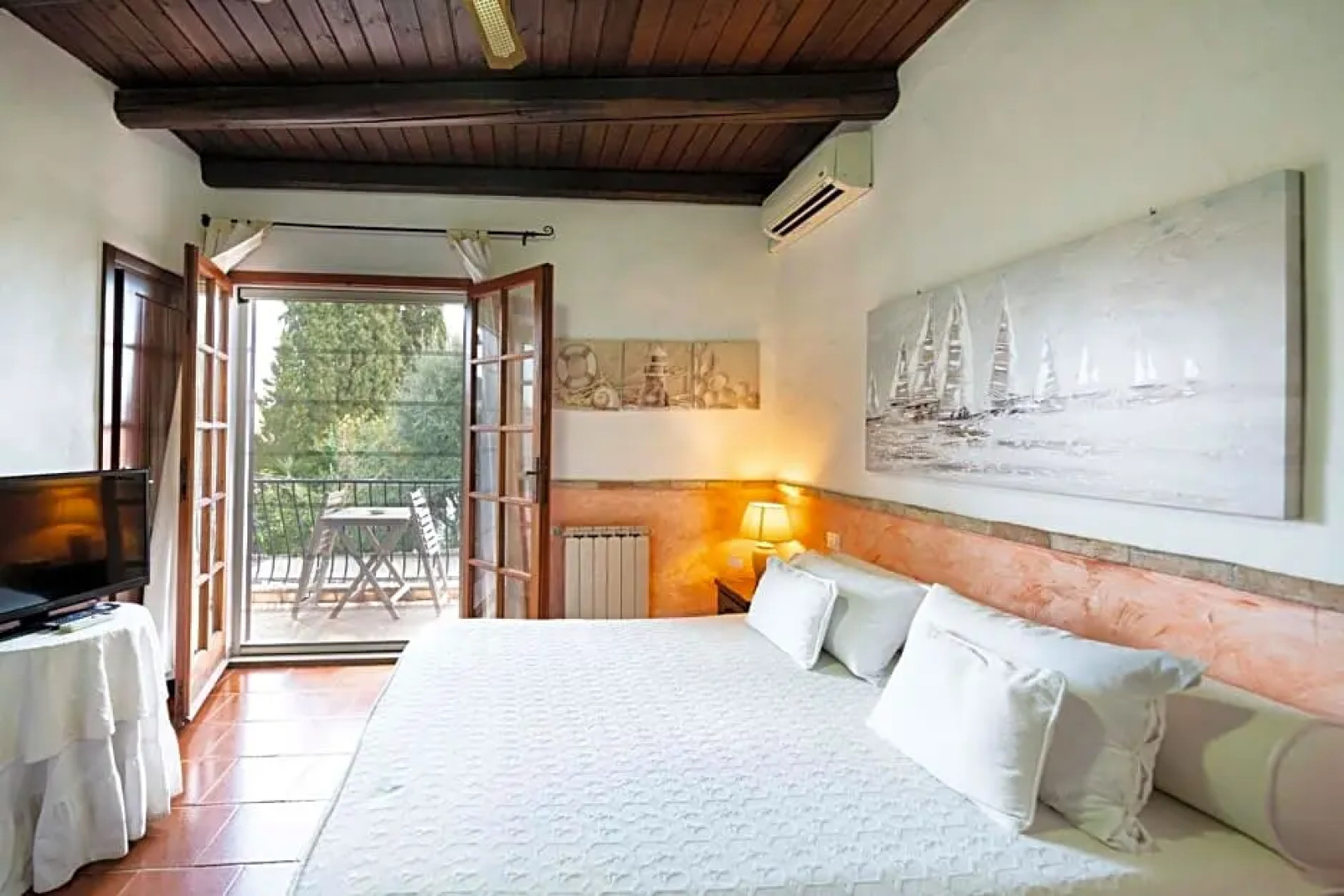 Sa Domu Sarda Suites - Bed & Breakfast