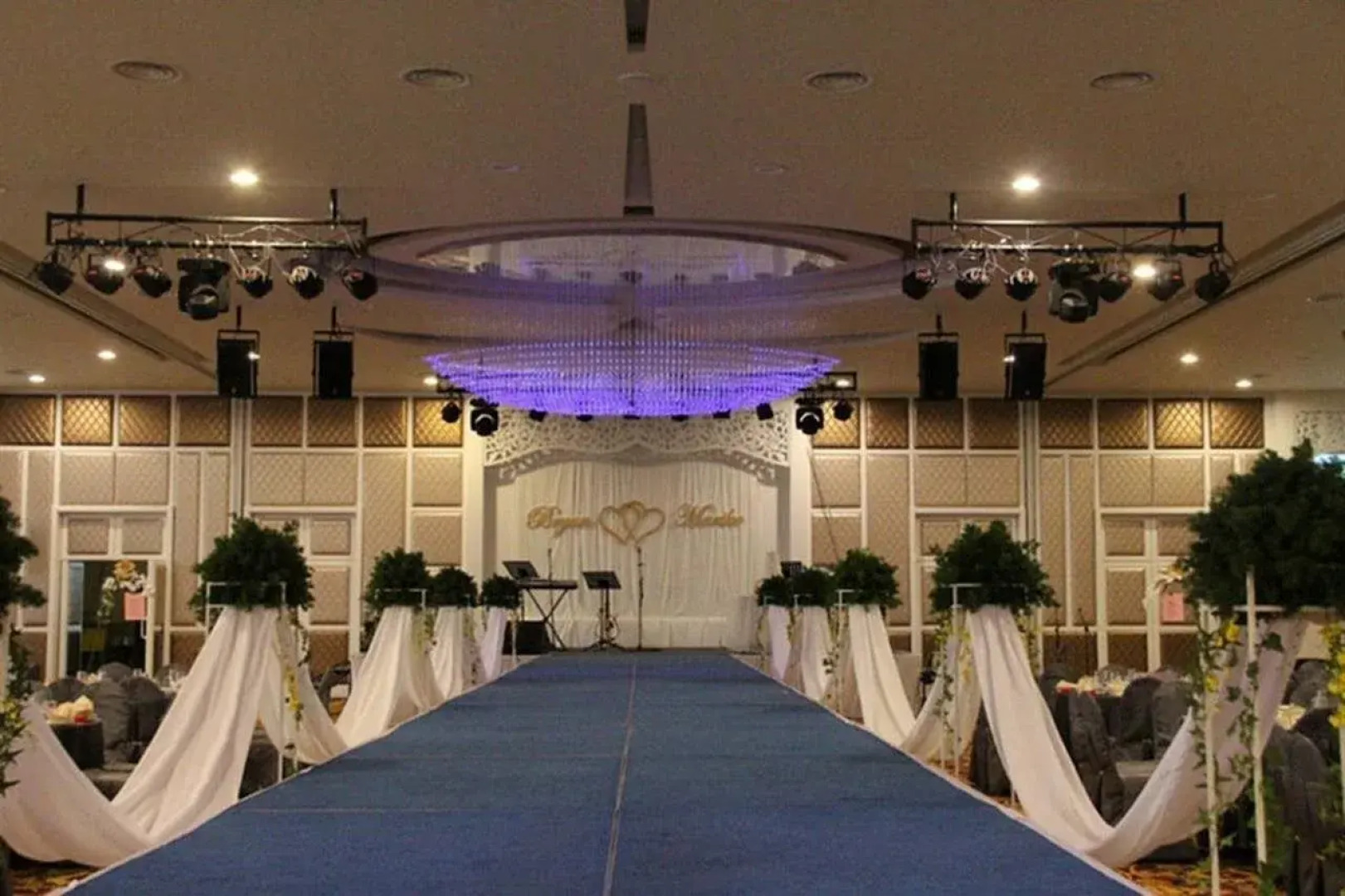 Grand Riverview Hotel