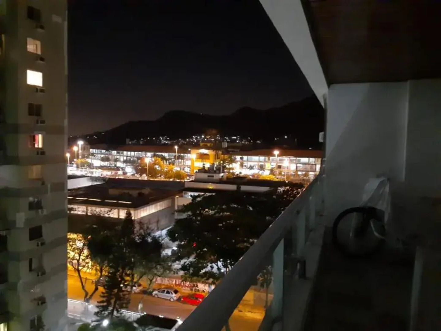 Quarto e Banheiro Exclusivos Barra da Tijuca em Apartamento Compartilhado