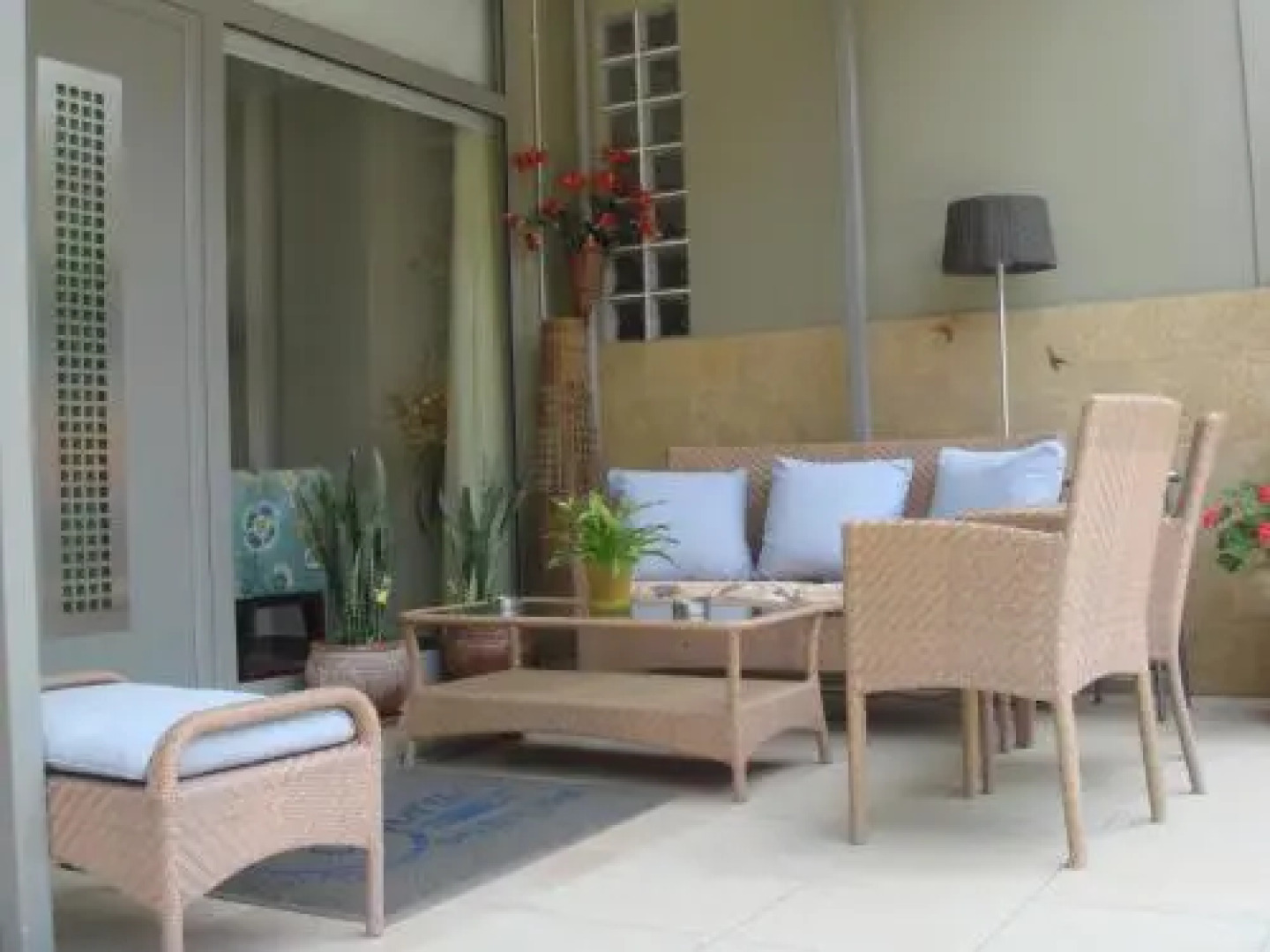 Onira Boutique Hotel