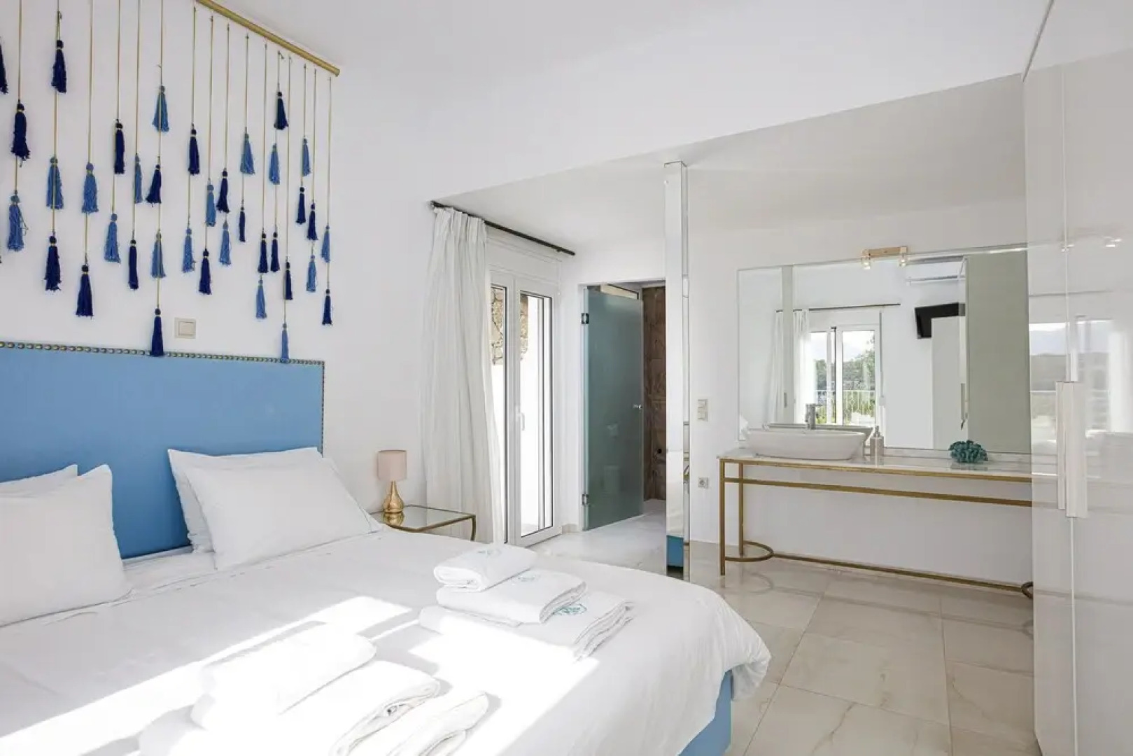 Luxurious Villa With Amazing 360 sea Views Infinity Pool 500m From the Beach