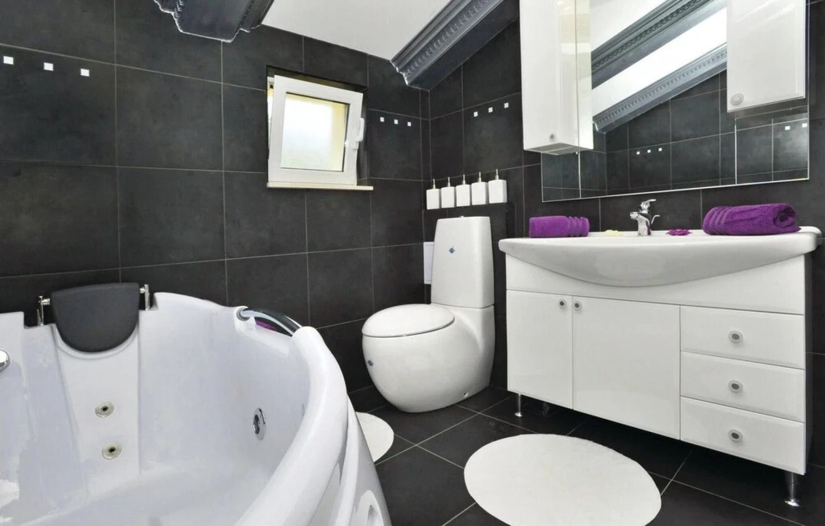 Amazing Home in Kastel Stari With Wifi and 6 Bedrooms