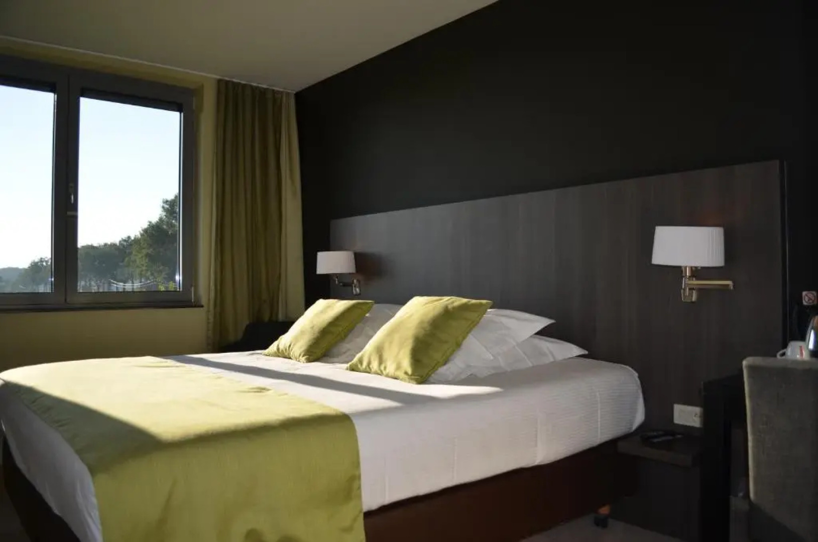 Cleythil Hotel